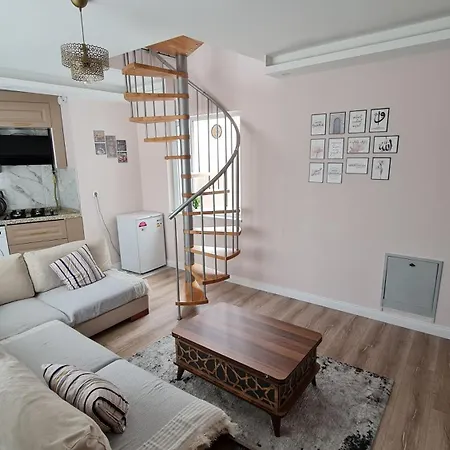 דירה Cozy Duplex Next To Masjid Yildirim
