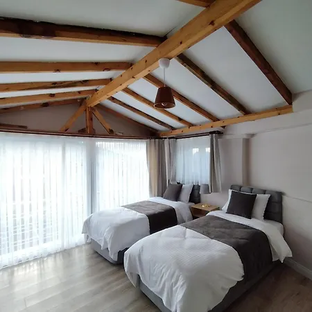 Cozy Duplex Next To Masjid Daire